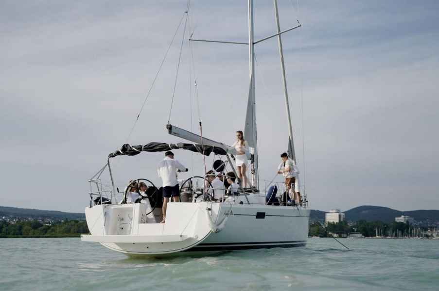 Hajóbérlés Siófok — Hanse 385 vitorlás