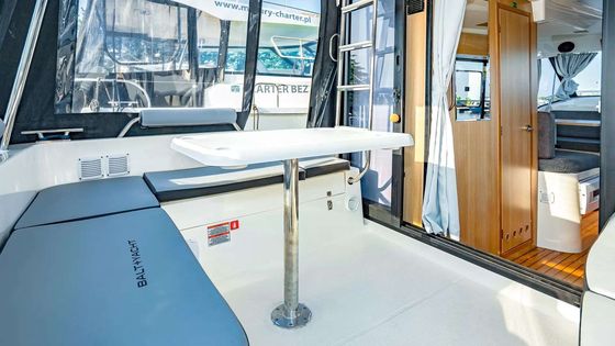 Hajóbérlés Siófok — Suncamper 35 elektromos yacht